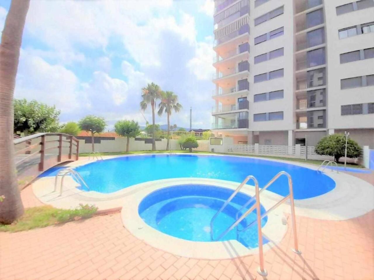 Ayf 200M Del Mar 2 Piscinas Pista De Padel Y Gym Lejlighed Oropesa del Mar Eksteriør billede